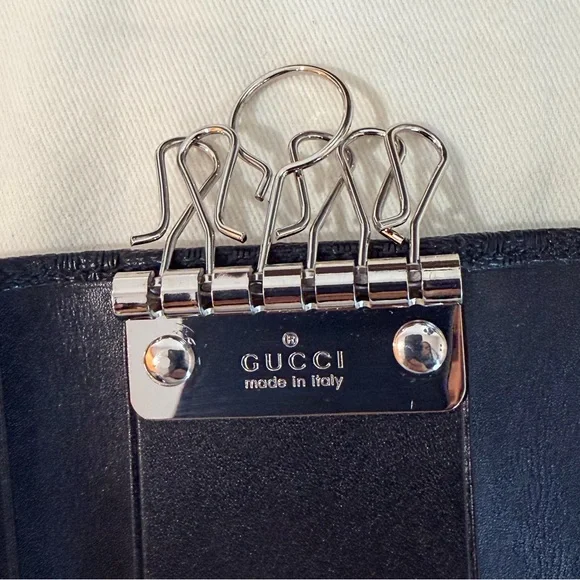 Gucci Diamanté 6 Ring Keycase - Picture 14 of 16
